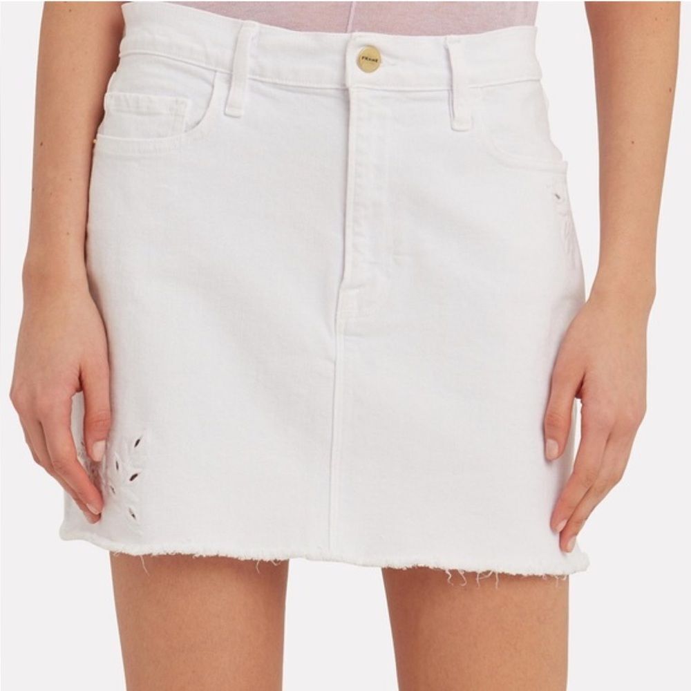 Frame Denim White Mini Skirt with embroidery size 30